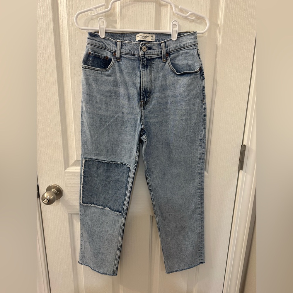 Abercrombie & Fitch Size 6 Short Ankle Straight Ultra High Rise Jeans